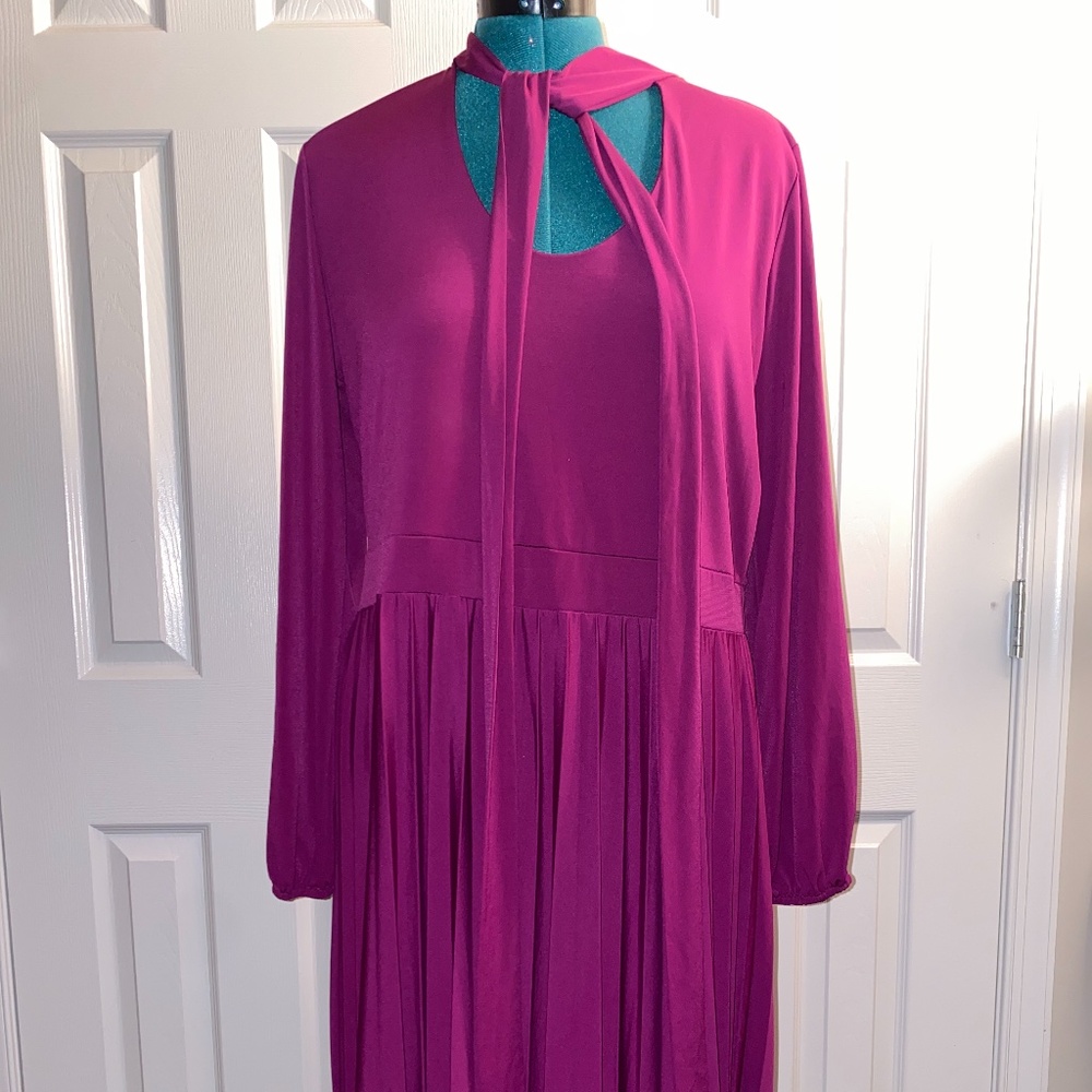 Pleated skirt Dress